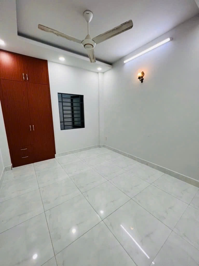 33M2 - 4 TẦNG - HẺM 3M - AN NINH - CHỈ HƠN 6 TỶ