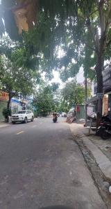 BÁN NHÀ 4 TẦNG - GẦN TRUNG TÂM TIỆN DI CHUYỂN - Q7 - NHỈNH 5 TỶ