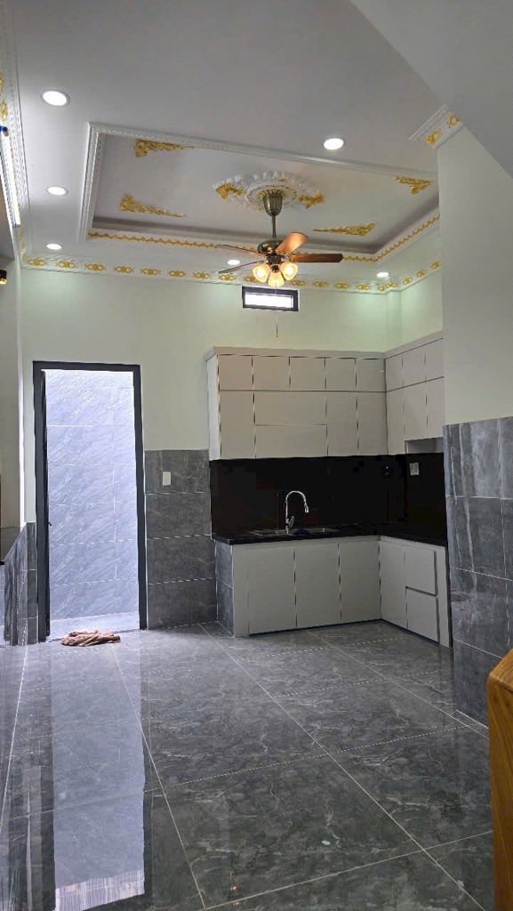 BÁN NHÀ PHỐ MỚI TINH THIẾT KẾ TÂN CỔ ĐIỂN - XE HƠI ĐẬU TRONG SÂN, ĐƯỜNG LÒ LU, P. TRƯỜNG THẠNH , TP THỦ ĐỨC