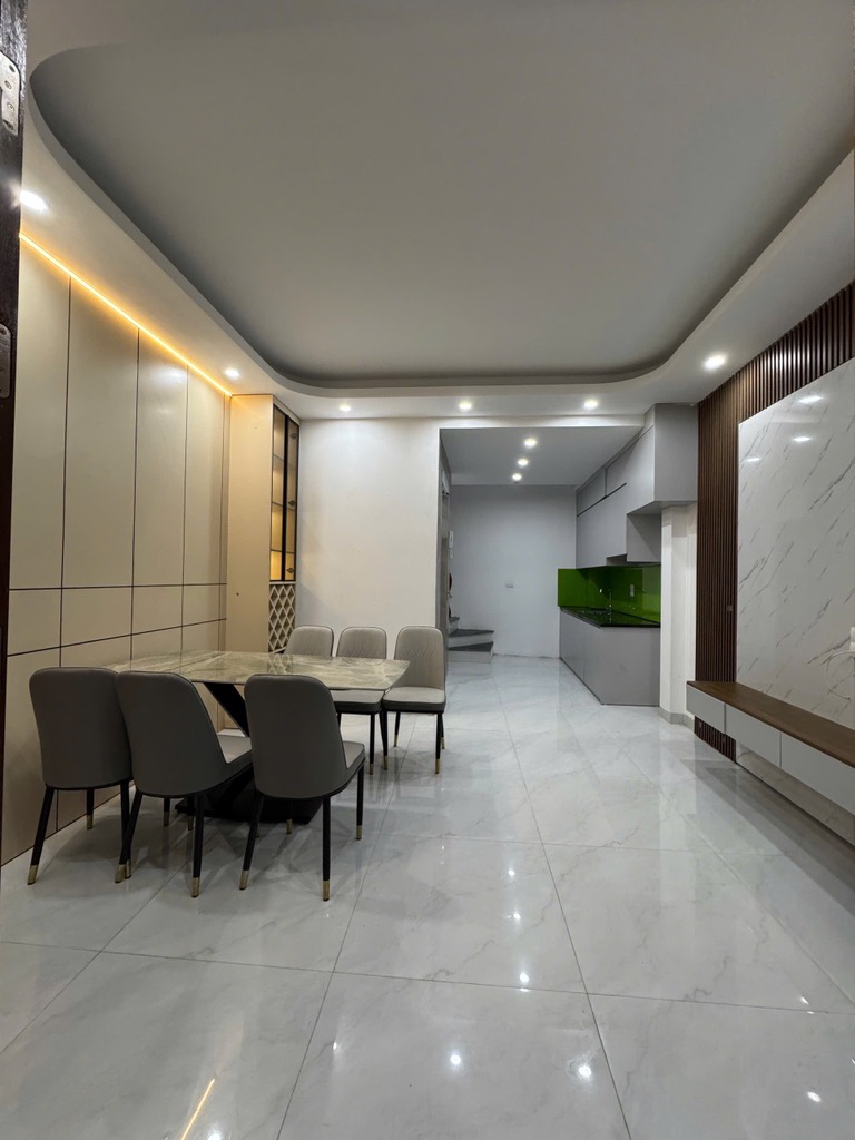 Bán nhà ngõ văn chương, 36m2, 6 tầng, chỉ 9.86 tỷ