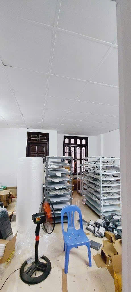Chủ có việc cần bán gấp nhà ở Tổ 3 Đa Sỹ 40m2 x 3 tầng , lô góc, thông rộng kinh doanh nhỏ, nhà chủ xây tâm huyết