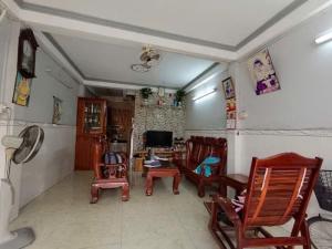 BÁN NHÀ MẶT TIỀN BÀU HẠT NHỈNH 5 TỶ