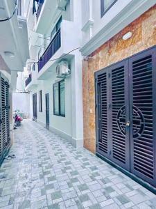 NHÀ CỔ NHUẾ 32 M 5 TẦNG - NGÕ 3M - MẶT TIỀN BỀ THẾ - NHÀ ĐẸP KEENG - FULL NỘI THẤT 