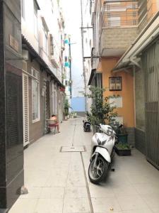 Trần Tấn ,Tân Sơn Nhì, quận Tân Phú. DT 4,8 x 11,5 hậu 5m. Giá 4,6 tỷ BL.