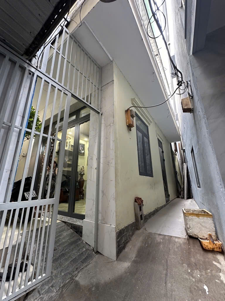 Bán Nhà Đẹp trung tâm Quận 8, 4 Tầng, 4 PN, gần Phạm Hùng, Phạm Thế Hiển, Tạ Quang Bửu. Giá: Nhỉnh 5 tỷ.