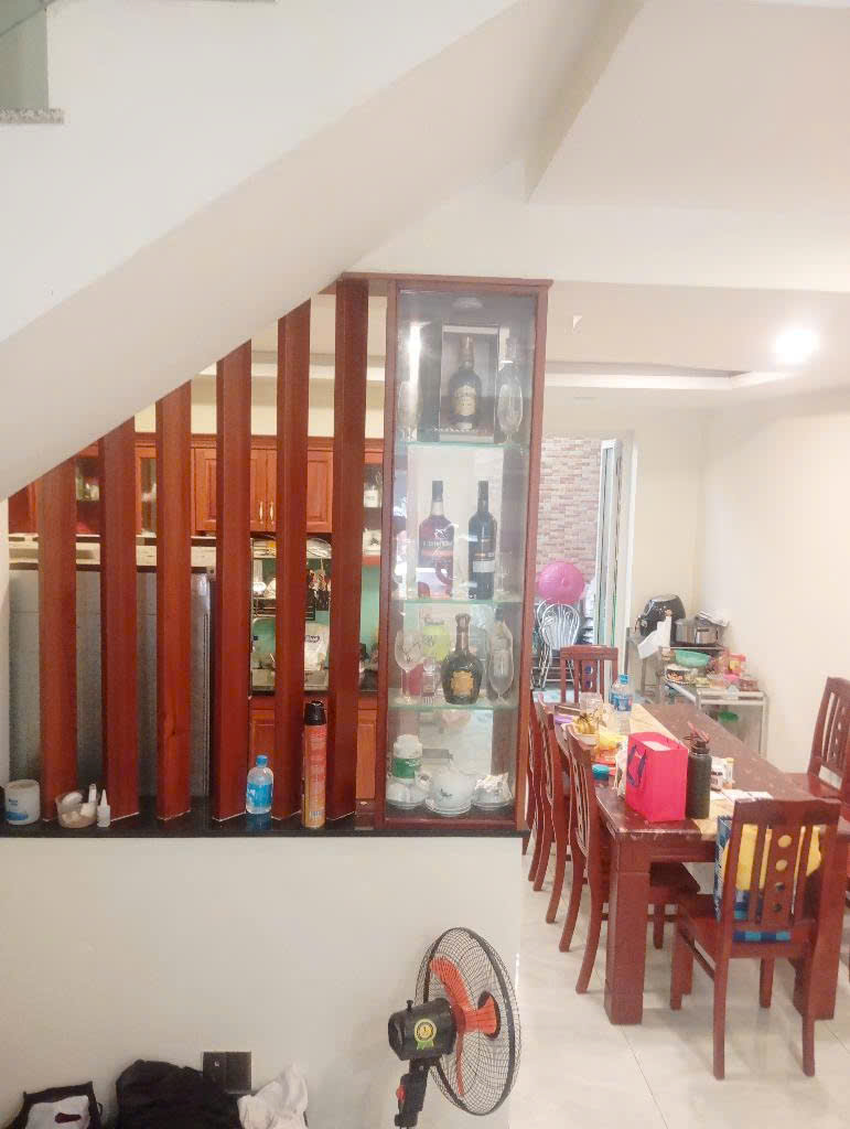 Nhà Đẹp: DT: 80m2 Cảng Sông Phú Định, Phường 16, Quận 8. Giá: 9,5 tỷ(Thương lượng)