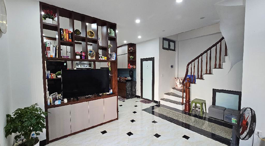 NHÀ ĐẸP MẬU LƯƠNG - CỰC THOÁNG - MẶT TIỀN RỘNG - GẦN Ô TÔ - NGÕ RÔNG THÔNG
