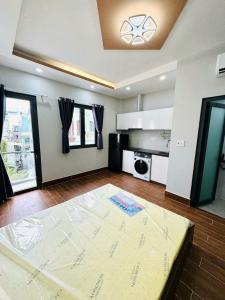 nhà sổ vuông, ngay trung tâm quận 11, gần đầm sen, 4.5x10m2