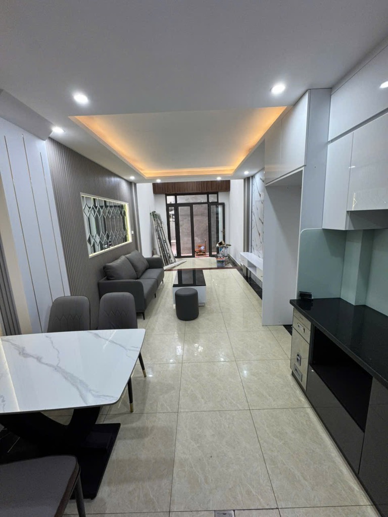 NHÀ MỚI KÍNH KOONG – SÁT HỒ ĐẦM HỒNG – VÀNH ĐAI 2.5