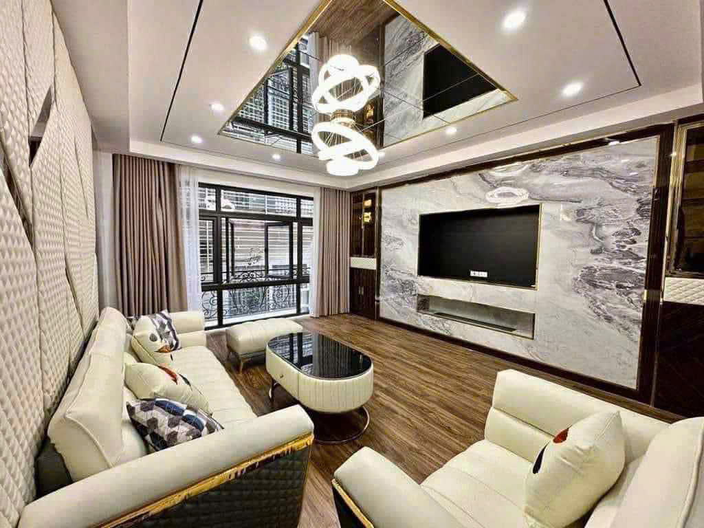 Phân lô Tân Mai_48m2_10 tỉ_ô tô đỗ cửa_view hồ_tặng full nội thất