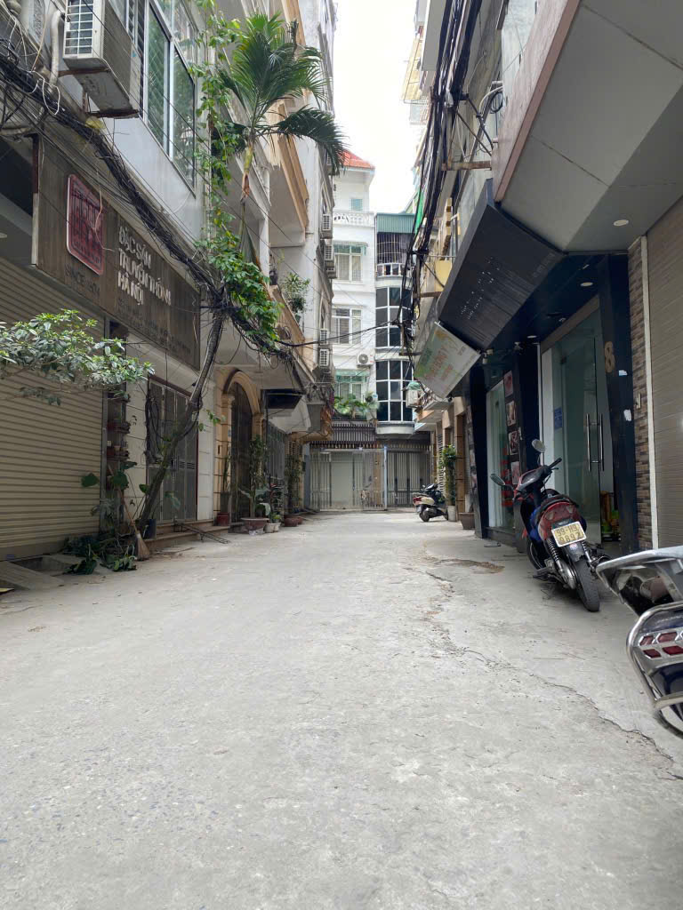 Cần bán nhà Hoàng Mai_52m2_phân lô_ô tô ngủ trong nhà_3 thoáng_full nội thất_ở sướng