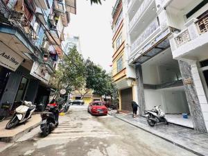 Bán nhà trung tâm quận Hoàng Mai_54m2_phân lô_ô tô ngủ trong nhà_thiện_thang máy_full nội thất_kinh doanh tốt_