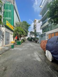 Bán nhà ngay Thống nhất hẽm đẹp sạch sẽ