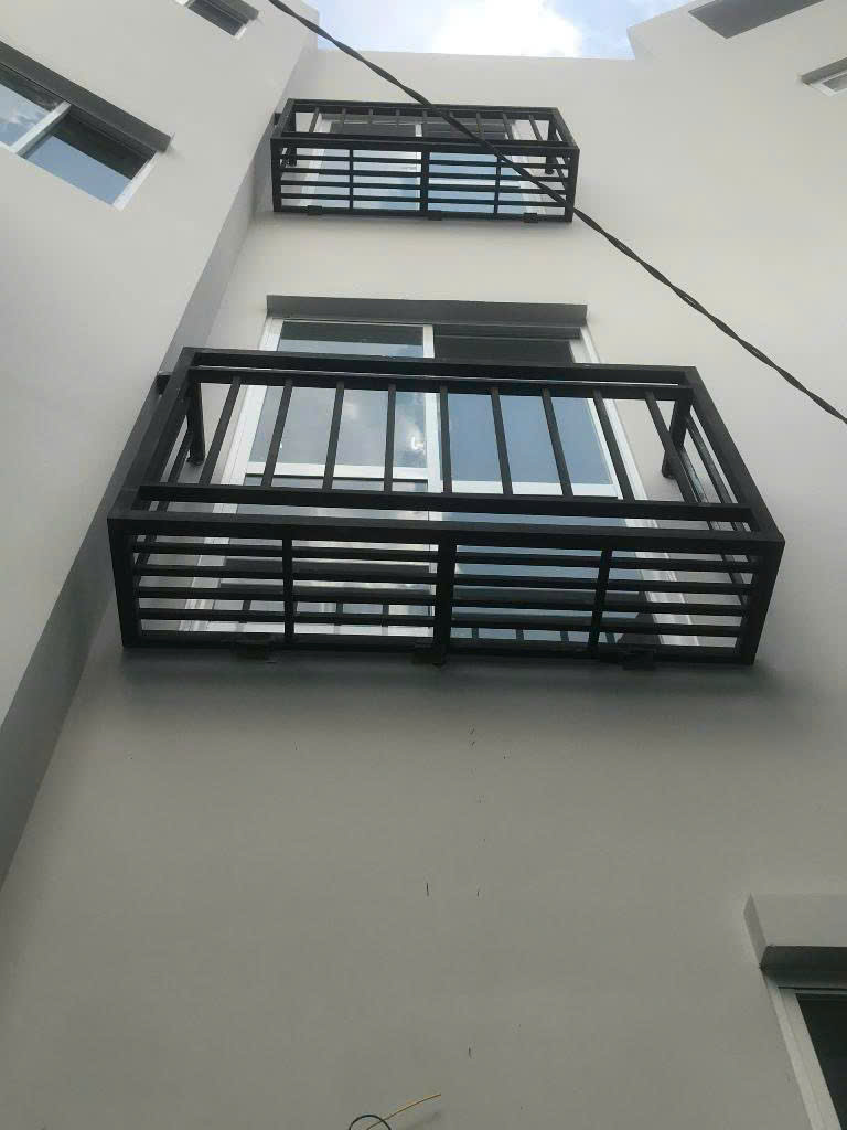 BÁN NHÀ NGUYÊN HỒNG P11 BÌNH THẠNH - MT KHỦNG 9M - 4 TẦNG BTCT - GIÁ NHỈNH 8.5 TỶ