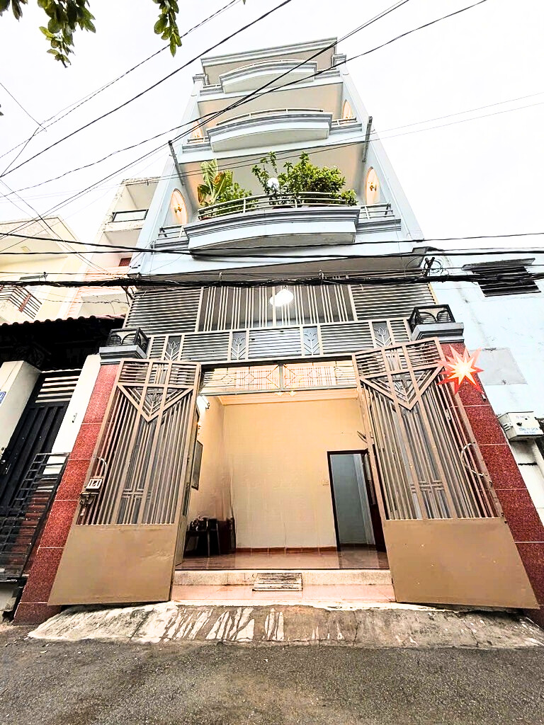 Cần bán gấp nhà hẻm xe hơi - Tiện nghi, vị trí đẹp Bình Thạnh
