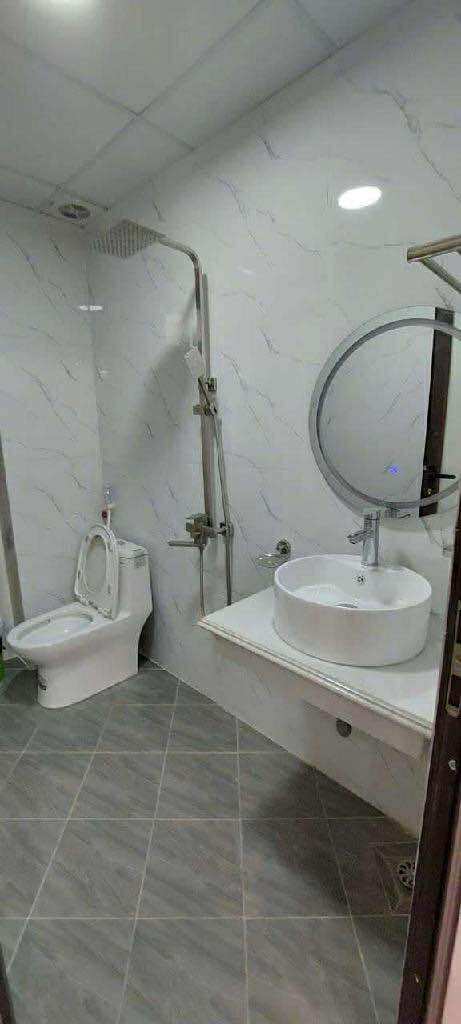 BÁN NHÀ ĐẸP LONG LANH-KHU VỰC SẦM UẤT-GẦN TRƯỜNG HỌC UBND