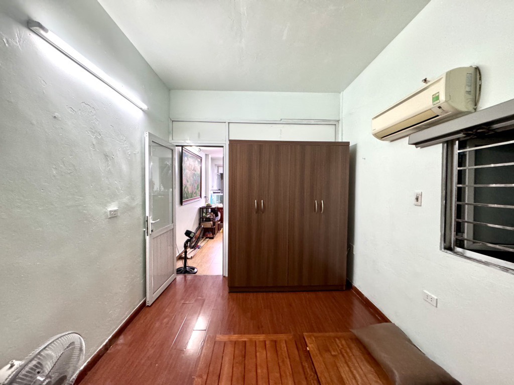 Bán nhà TT May 10- diện tích sd 50m-1ty7- tiện ích bán kính 3m