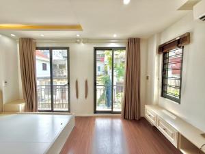 Cực hot CHDV diện tích siêu hiếm, gà đẻ trứng vàng trung tâm Bồ Đề không có căn thứ 2