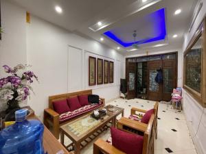 Phân Lô Ô tô đỗ cửa cực hiếm chỉ 5 tỷ bán gấp nhà 5 tâng