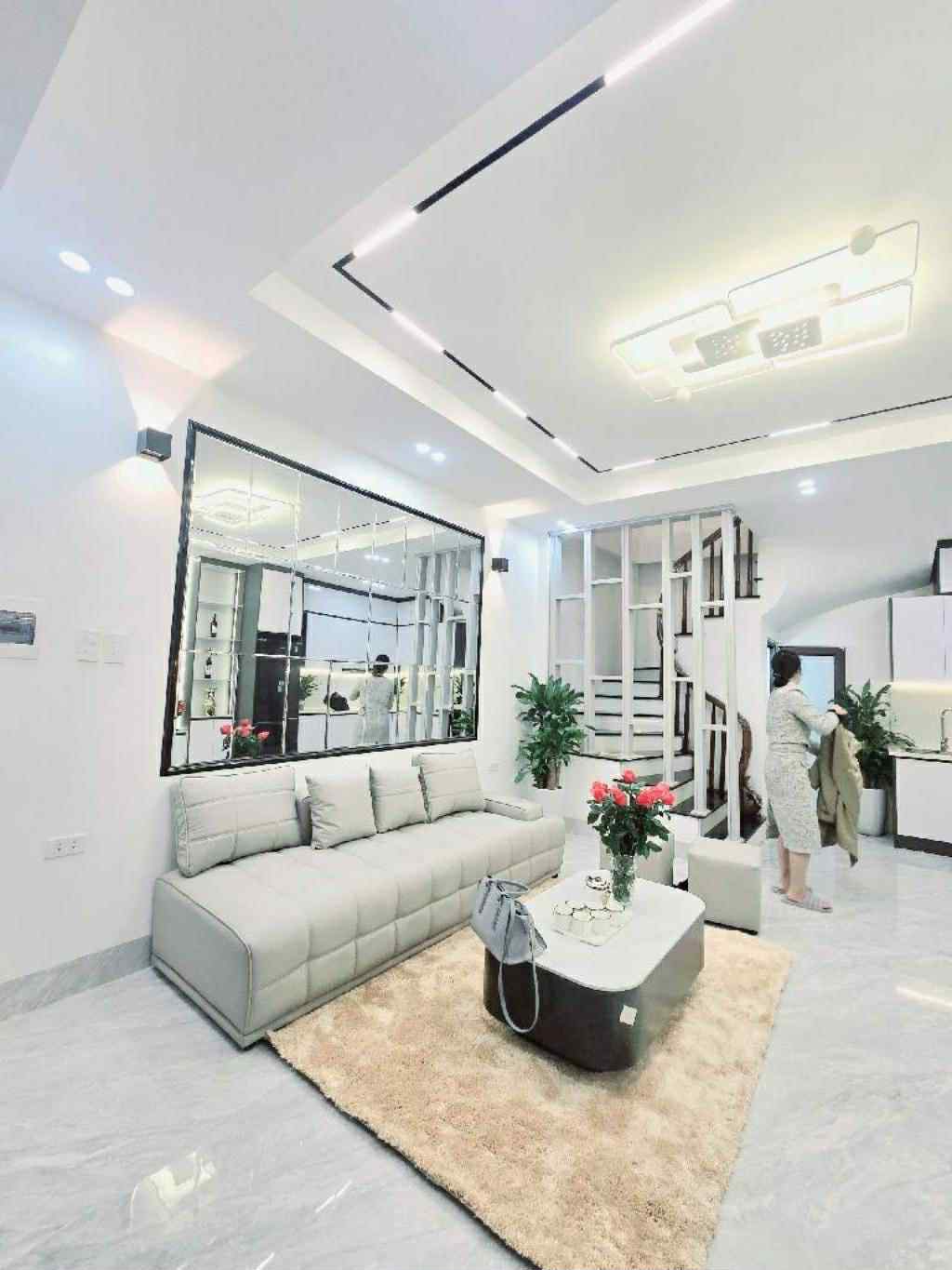 BÁN NHÀ TRIỀU KHÚC - DÂN XÂY - NỘI THẤT ĐẸP - 30M2 6.95 TỶ CÓ THƯƠNG LƯỢNG