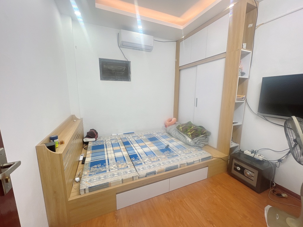 BÁN NHÀ VĂN PHÚ - LÔ GÓC - TRUNG TÂM HÀ ĐÔNG - SỐNG VIP - CÁCH Ô TÔ 50MET - 40M2 - 8.3 TỶ