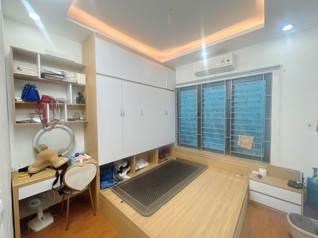 BÁN NHÀ VĂN PHÚ - LÔ GÓC - TRUNG TÂM HÀ ĐÔNG - SỐNG VIP - CÁCH Ô TÔ 50MET - 40M2 - 8.3 TỶ