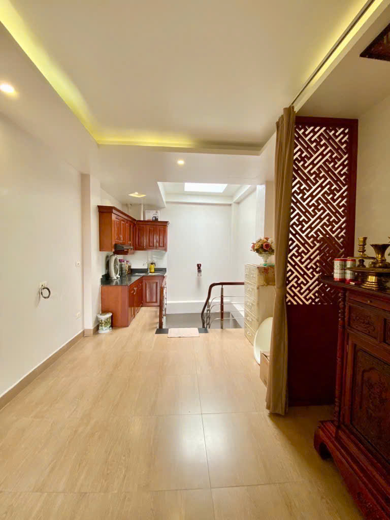 nhà mặt phố tô vĩnh diện – 6 tầng – có vỉa hè – đang cho thuê – kinh doanh sầm uất – sổ vuông