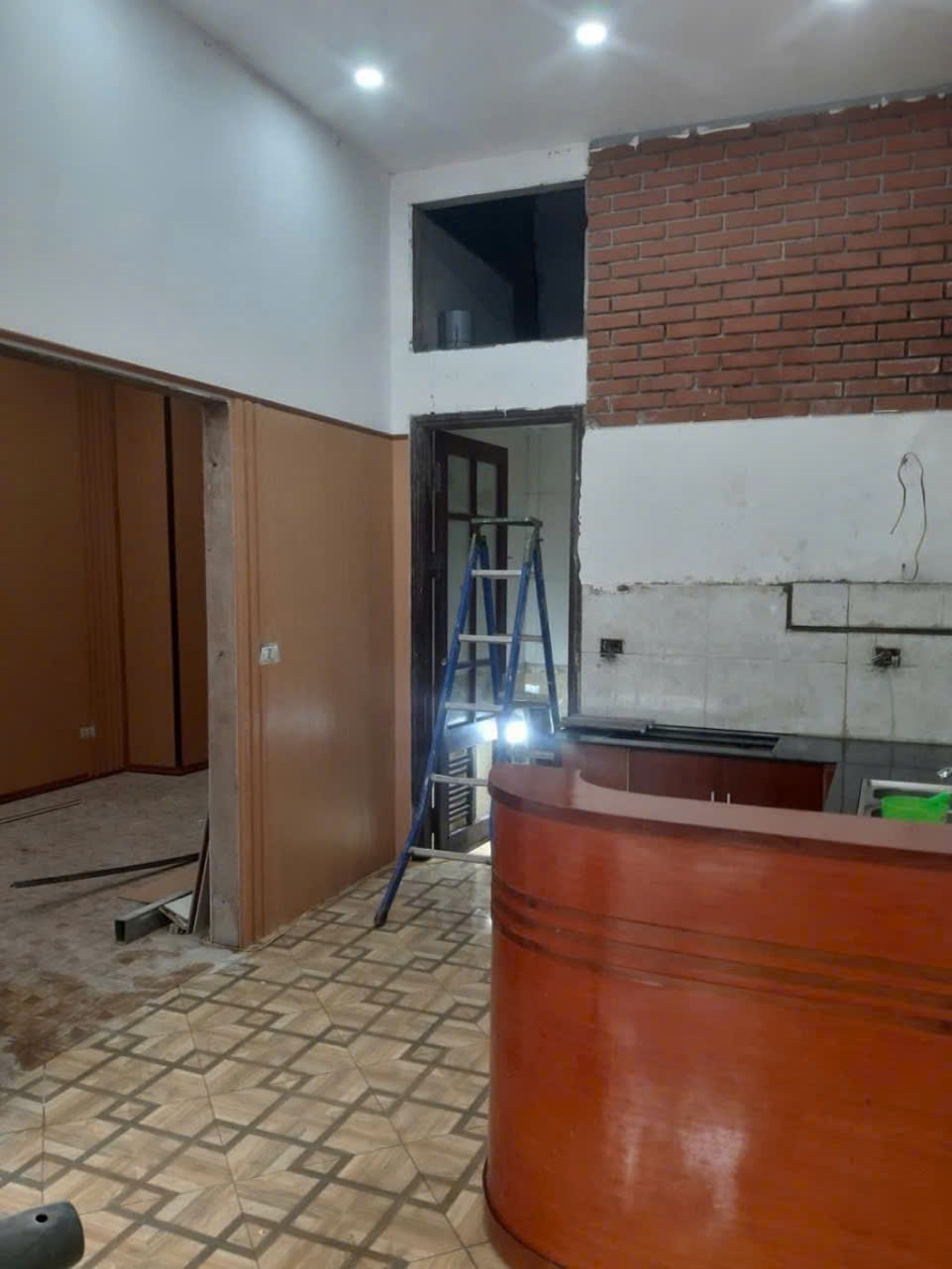 mặt phố y miếu – mặt tiền rộng – vài bước ra ô tô tránh – tiềm năng xây building cực đẹp