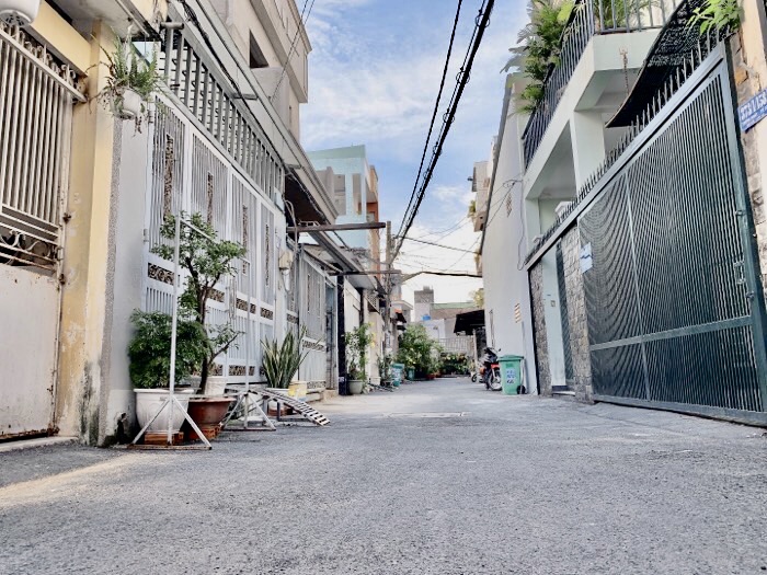 Nhà bán đường Thống Nhất