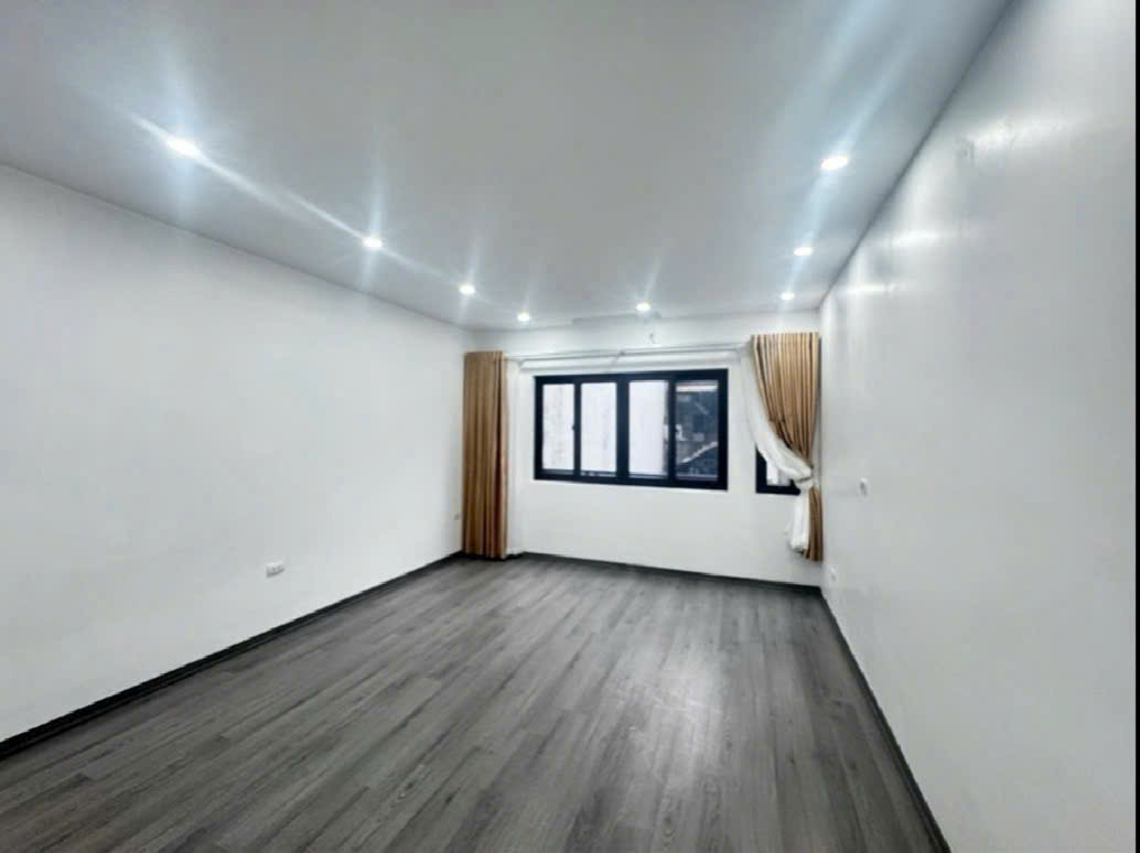 BÁN NHÀ CHU HUY MÂN, Ô TÔ VAO NHÀ, GẦN PHỐ, 48M2, CHỈ 8.X TỶ