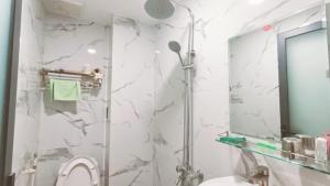 nhà bán Bình Tân,48m2, 5 tầng, giá chỉ 5.7 tỷ