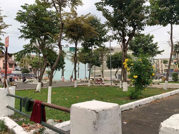 Khu chợ đêm hạnh thông tây