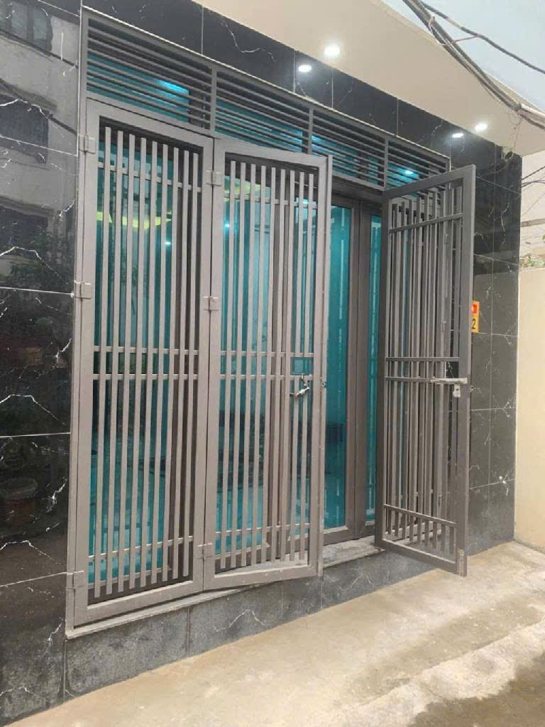 NHÀ TRUNG TÂM QUANG TIẾN-GẦN Ô TÔ