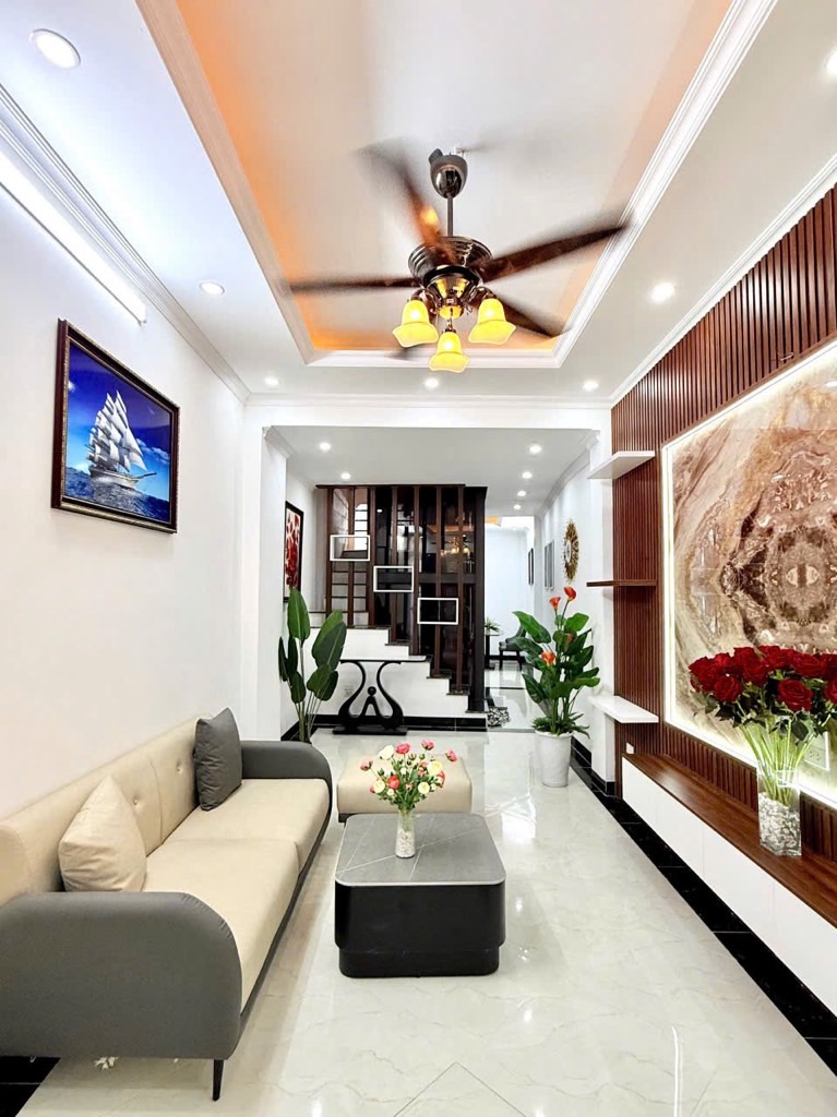 HƠN 10 TỶ NHÀ MỚI MINH KHAI 51M2 THANG MÁY Ô TÔ 20M TƯƠNG LAI MẶT PHỐ