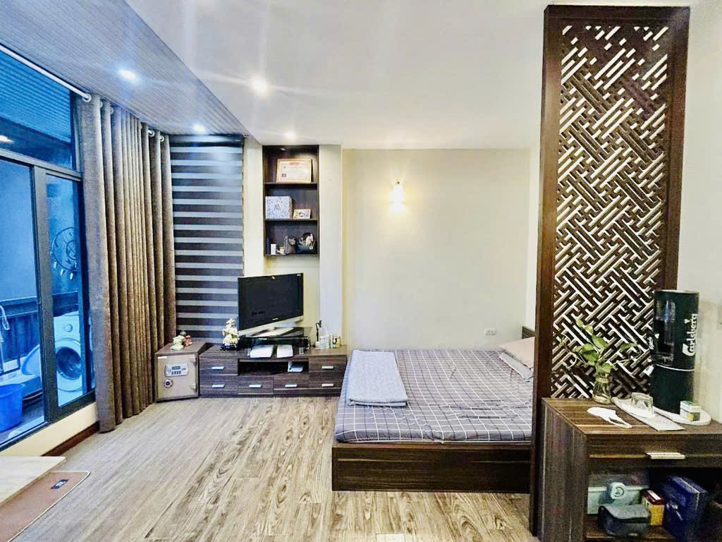Bán nhà mặt phố Bách Khoa 30m2 5 tầng kinh doanh sầm uất nhỉnh 14 tỷ