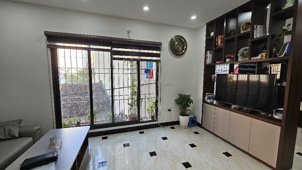 BÁN NHÀ CỰC ĐẸP- CỰC THOÁNG-MẶT TIỀN RỘNG