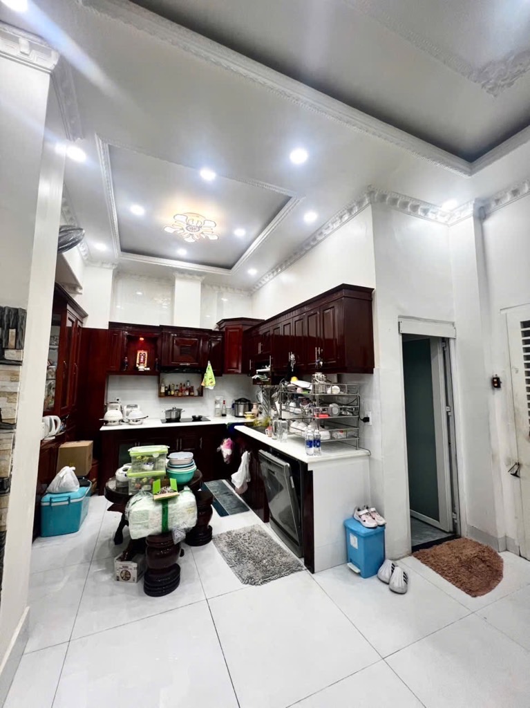 BÁN NHÀ 5 TẦNG KHU TÊN LỬA DT KHỦNG 412M2 THU NHẬP 150TR/TH