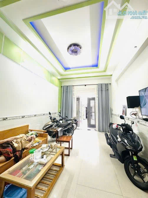 BÁN NHÀ 4 TẦNG GIÁP KHU TÊN LỬA 72M2 ĐƯỜNG 8M NHIK 7 TỶ