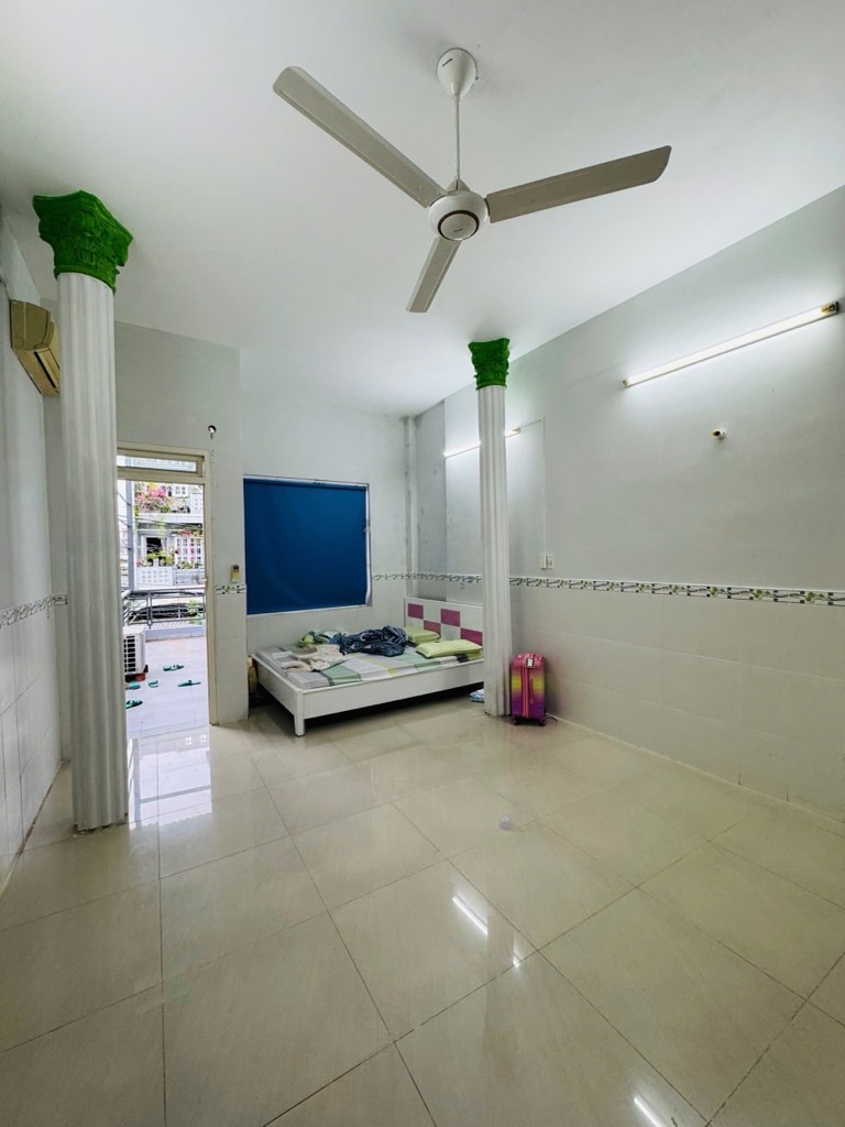 SIÊU PHẨM 3 TẦNG KHU TÊN LỬA, 2 MẶT TIỀN ĐƯỜNG, NỞ HẬU, NHỈNH 4,6 TỶ!  #tandatnhapho | 0918589234