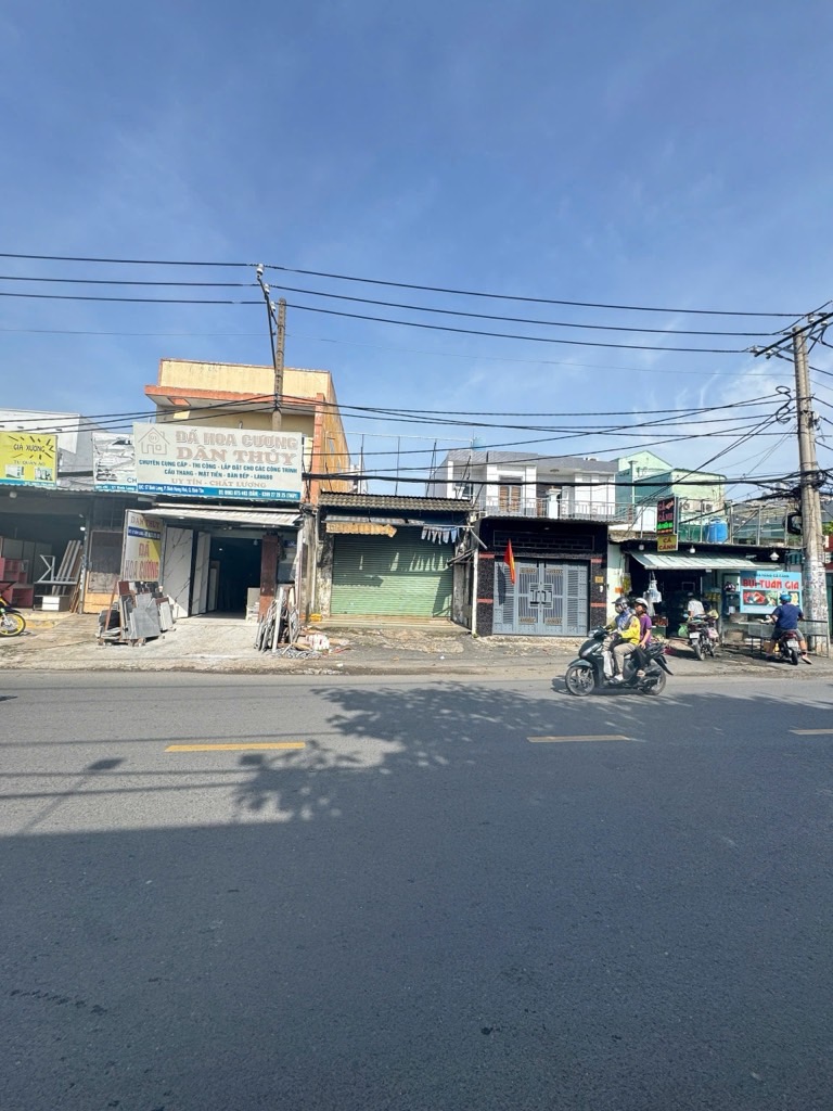 SIÊU PHẨM TÊN LỬA, MẶT TIỀN 12M, LỀ 4M, 5X20M, BÁN ĐẤT TẶNG NHÀ!  #tandatnhapho | 0918589234