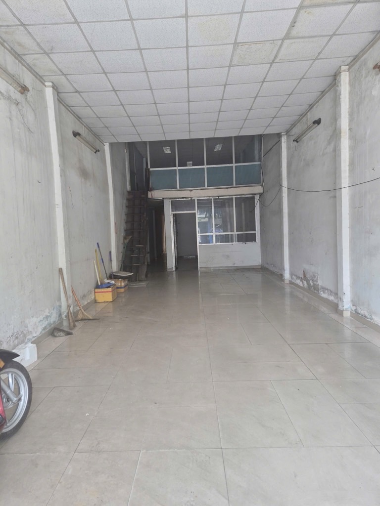 SIÊU PHẨM TÊN LỬA, MẶT TIỀN 12M, LỀ 4M, 5X20M, BÁN ĐẤT TẶNG NHÀ!  #tandatnhapho | 0918589234