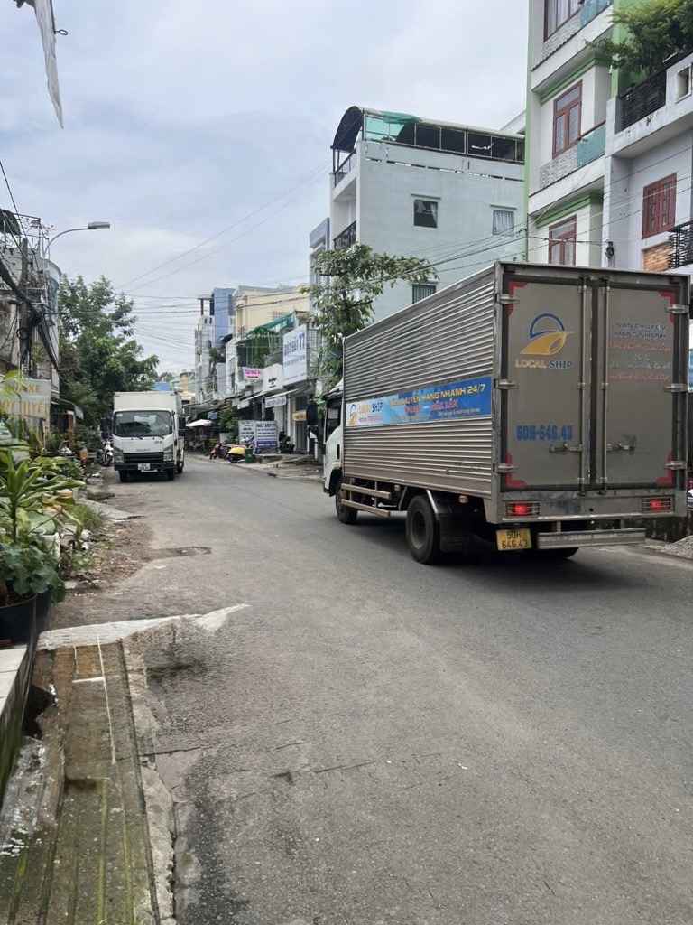 SIÊU PHẨM MTKD BÁN ĐẤT TẶNG NHÀ ĐƯỜNG 10M SÁT KHU TÊN LỬA  #tandatnhapho | 0918589234