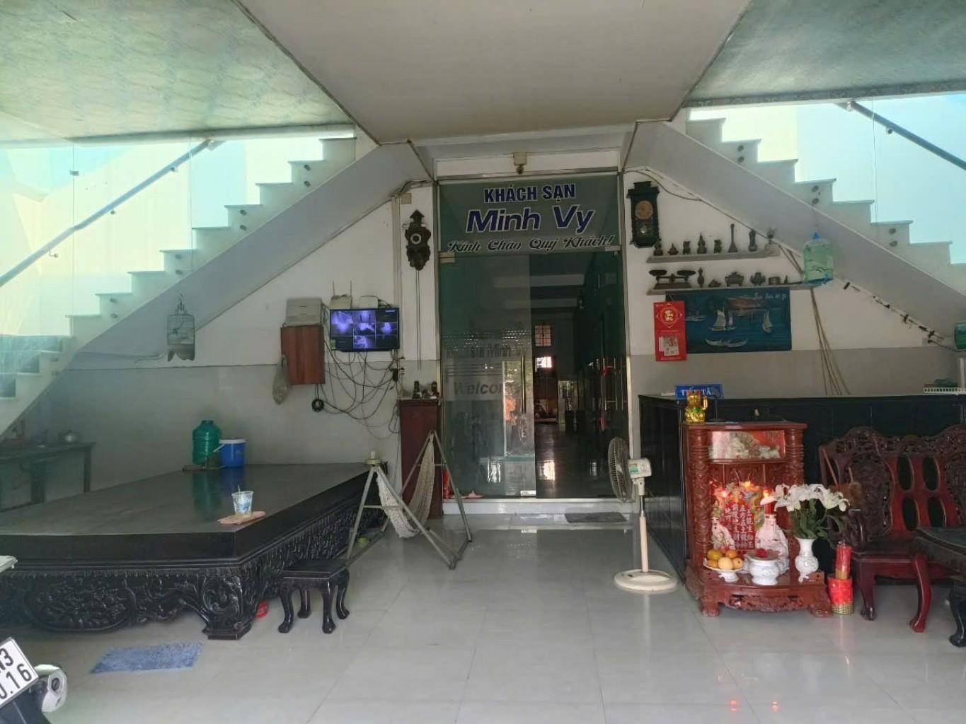 BÁN KHÁCH SẠN MẶT TIỀN ĐƯỜNG 10M GẦN CHỢ BÌNH CHÁNH DTSD 600M2 THU NHẬP 30TR/TH NHIK 8 TỶ   #tandatnhapho 0918.589.234