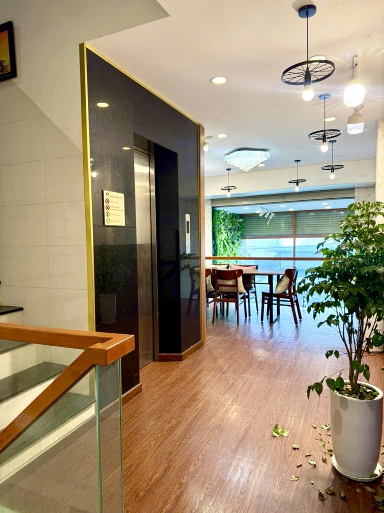 BÁN NHÀ 6 TẦNG MẶT TIỀN KINH DOANH SÁT LÊ VĂN QUỚI ĐƯỜNG 8M NHIK 10 TỶ