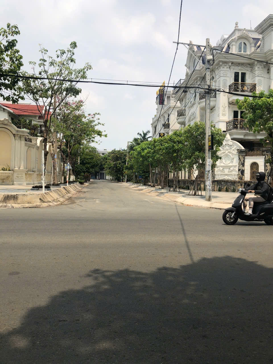 SIÊU BIỆT THỰ 3 TẦNG MẶT TIỀN LÔ GÓC AN DƯƠNG VƯƠNG 170M2 NGANG KHỦNG 10M NHIK 16TỶ  #tandatnhapho 0918.589.234