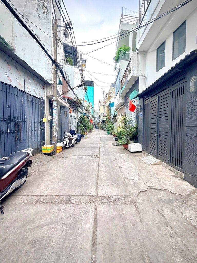 BÁN NHÀ LÊ ĐÌNH CẨN 130M2 NGANG LỚN 5M THU NHẬP 250TR/NĂM NHIK 6 TỶ