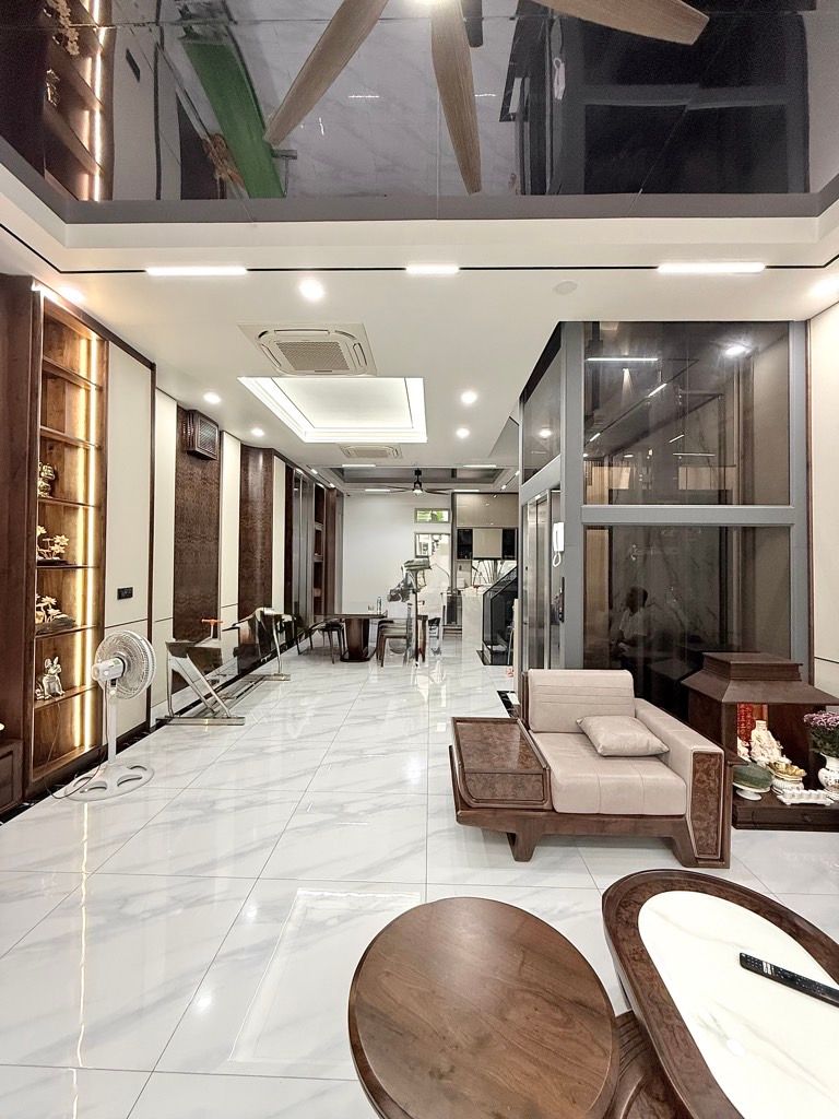 SIÊU PHẨM 4 TẦNG MẶT TIỀN KINH DOANH TRUNG TÂM TÊN LỬA 120M2 NGANG KHỦNG 6M