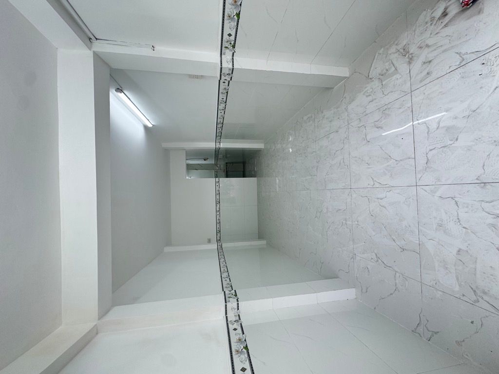 SIÊU PHẨM XINH XINH 2 TẦNG KHU TÊN LỬA ĐƯỜNG 5M NHIK 2 TỶ