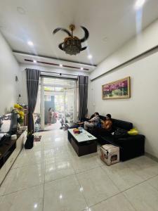 BÁN ĐẤT TẶNG NHÀ KHU VIP TÊN LỬA ĐƯỜNG 16M THU NHẬP 8TR/TH