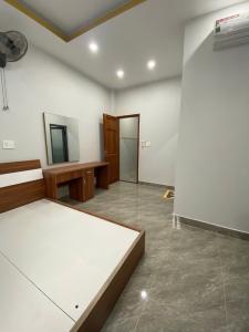 BÁN CHDV CAO CẤP KHU VIP TÊN LỬA 5TẦNG 22 PHÒNG ĐƯỜNG 10M THU NHẬP 84TR/THÁNG